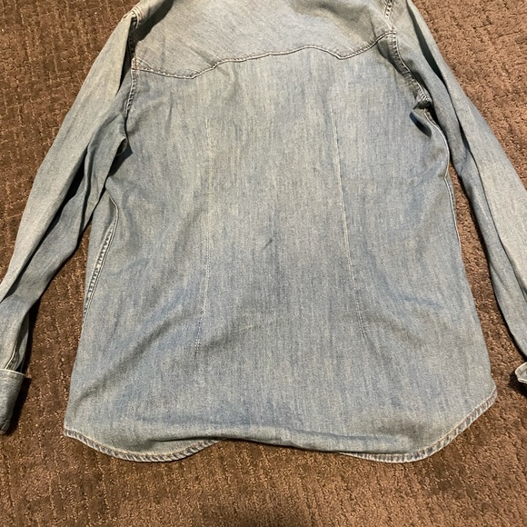 Gap 1969 Chambray Shirt + Size S - Picture 3 of 4
